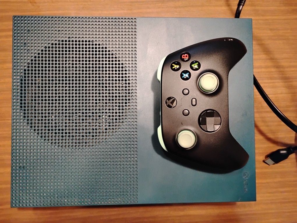 (Xbox one s DEEP BLUE SPECIAL EDITION).