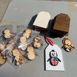 Wooden Holiday Ornament/Tag Kit