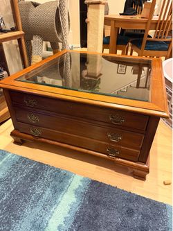 Vintage Thomasville Fisher Park Coffee Table