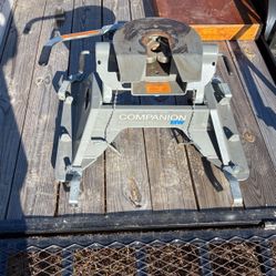 Companion BW 5th Wheel Hitch
