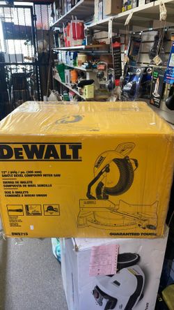 DeWalt compound miter saw NEW