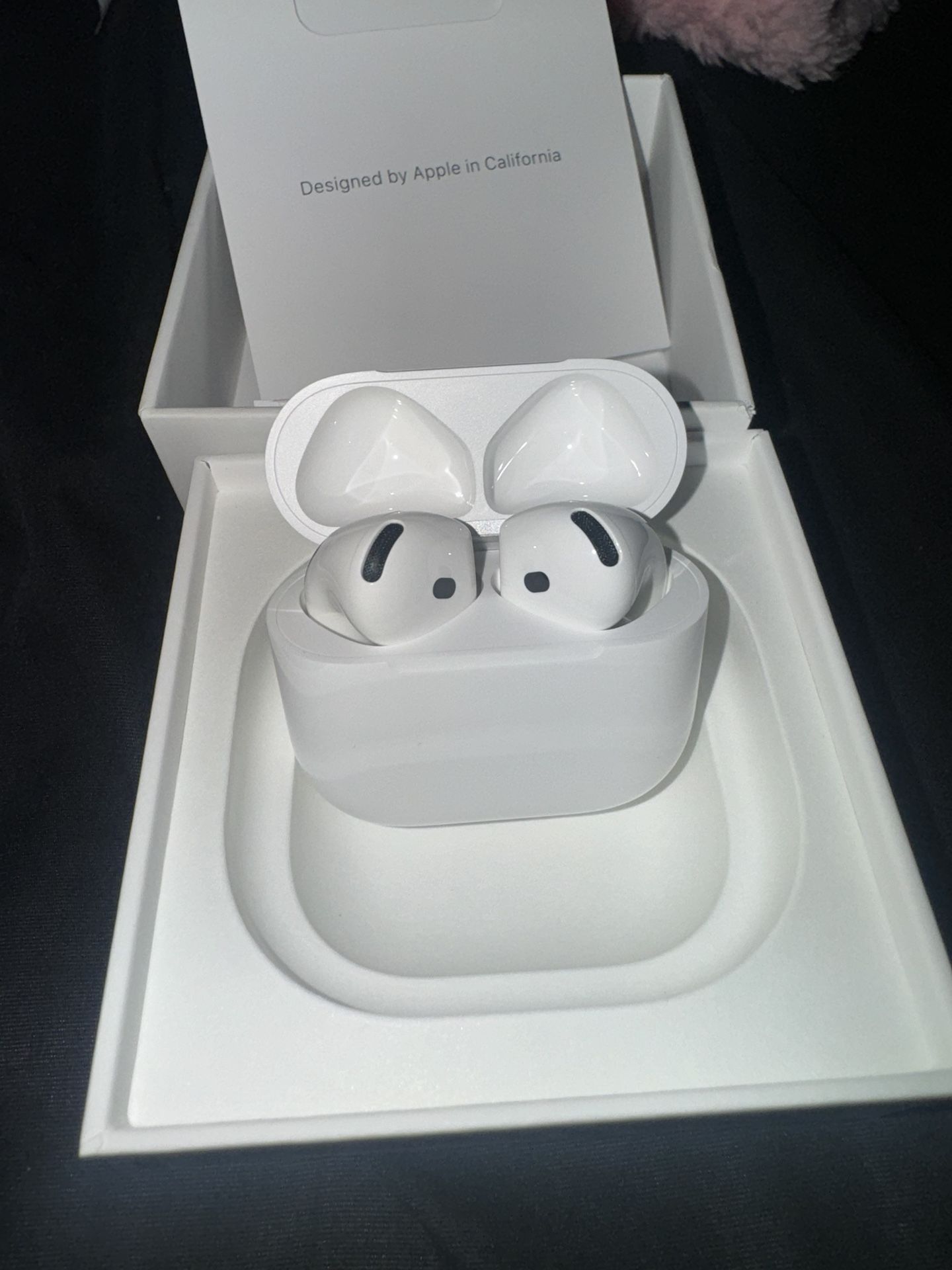 Apple AirPods 4