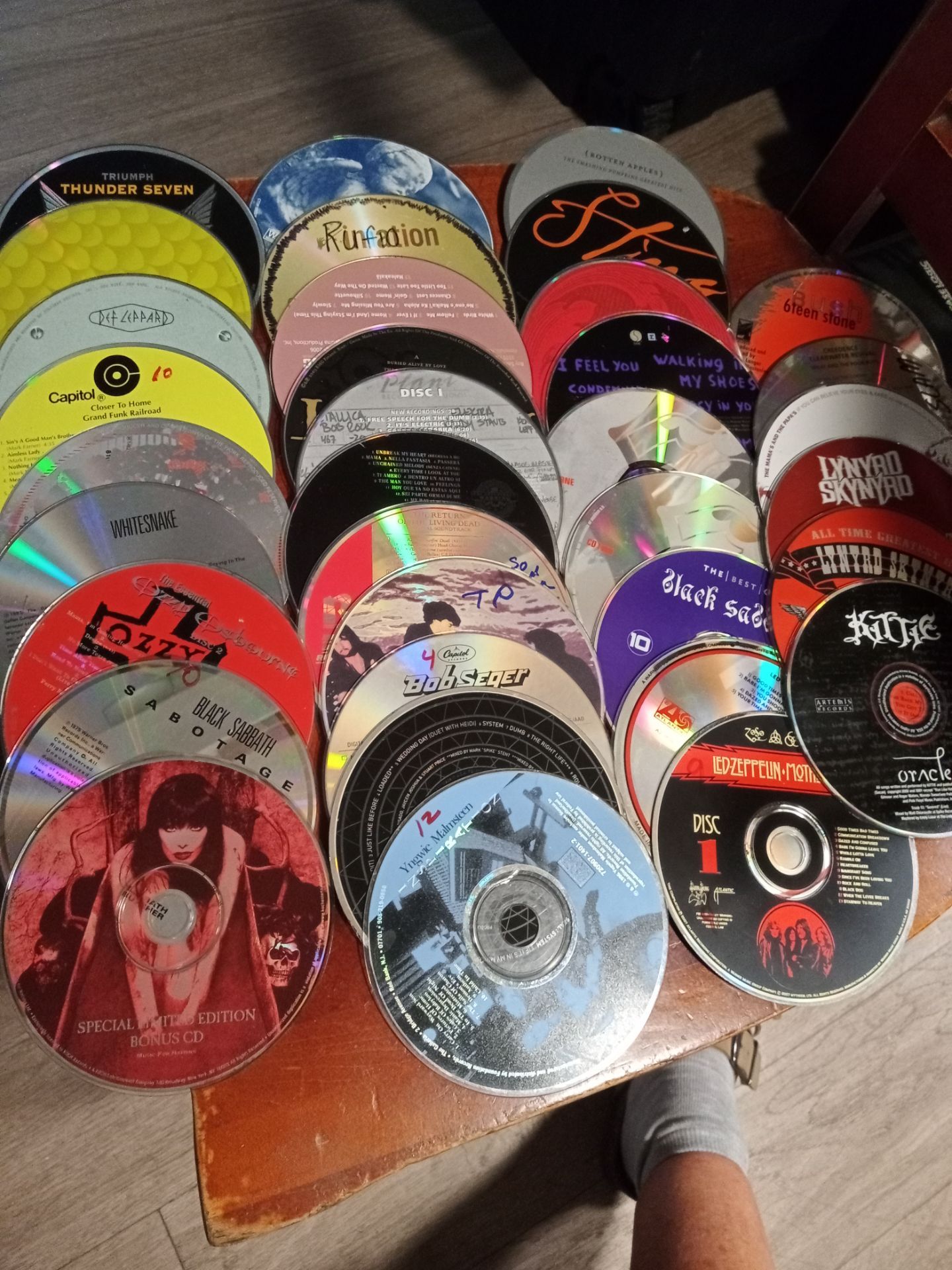85 or more heavy metal all hard rock cds in sleeve cas