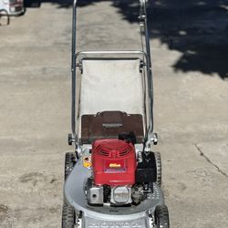Honda HR194 lawn mower