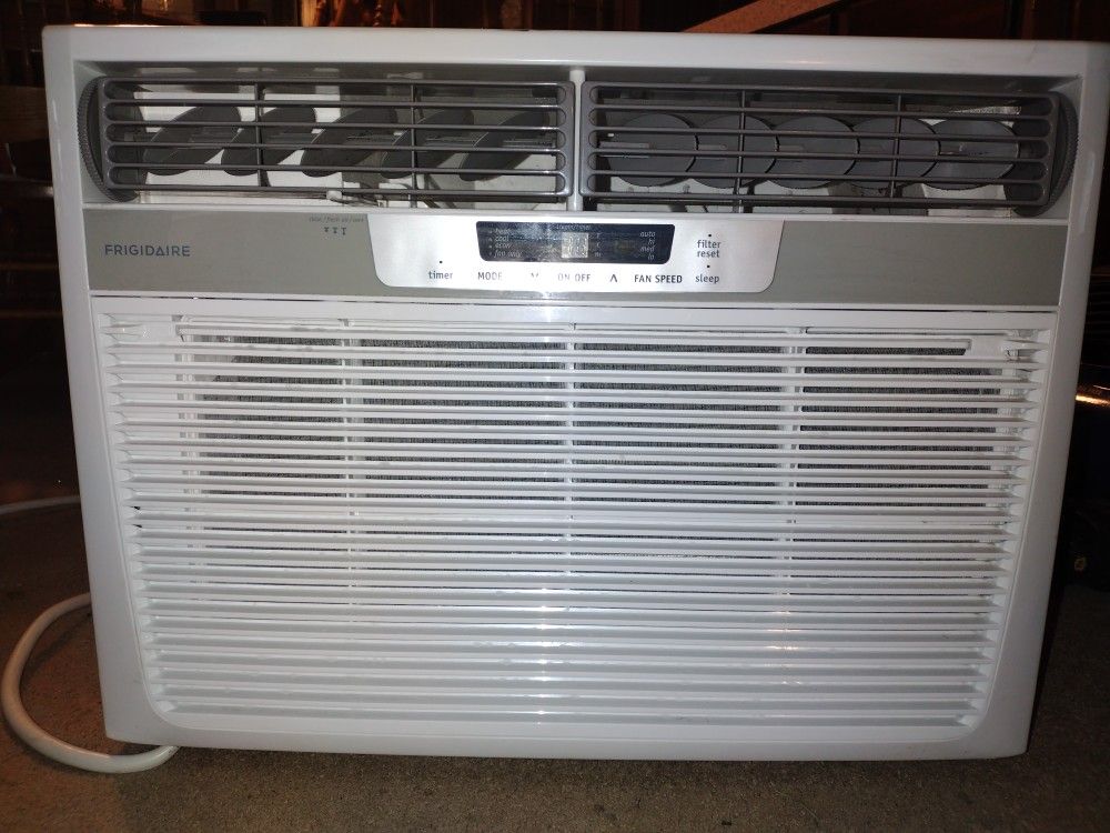 Frigidaire AC/Heating Unit