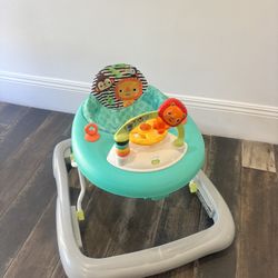 BABY WALKER 