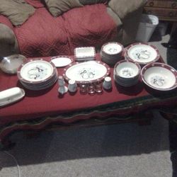 Christmas Dishes Set