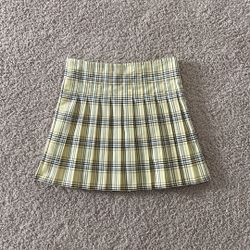 Yellow pleated tennis skirt. Xs