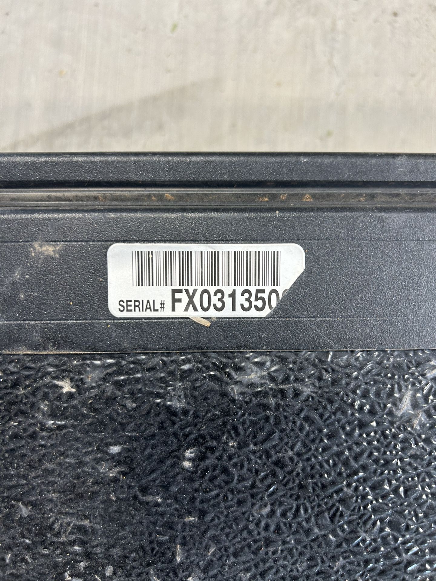 Chevy GMC Hard Tonneau Cover Trifold