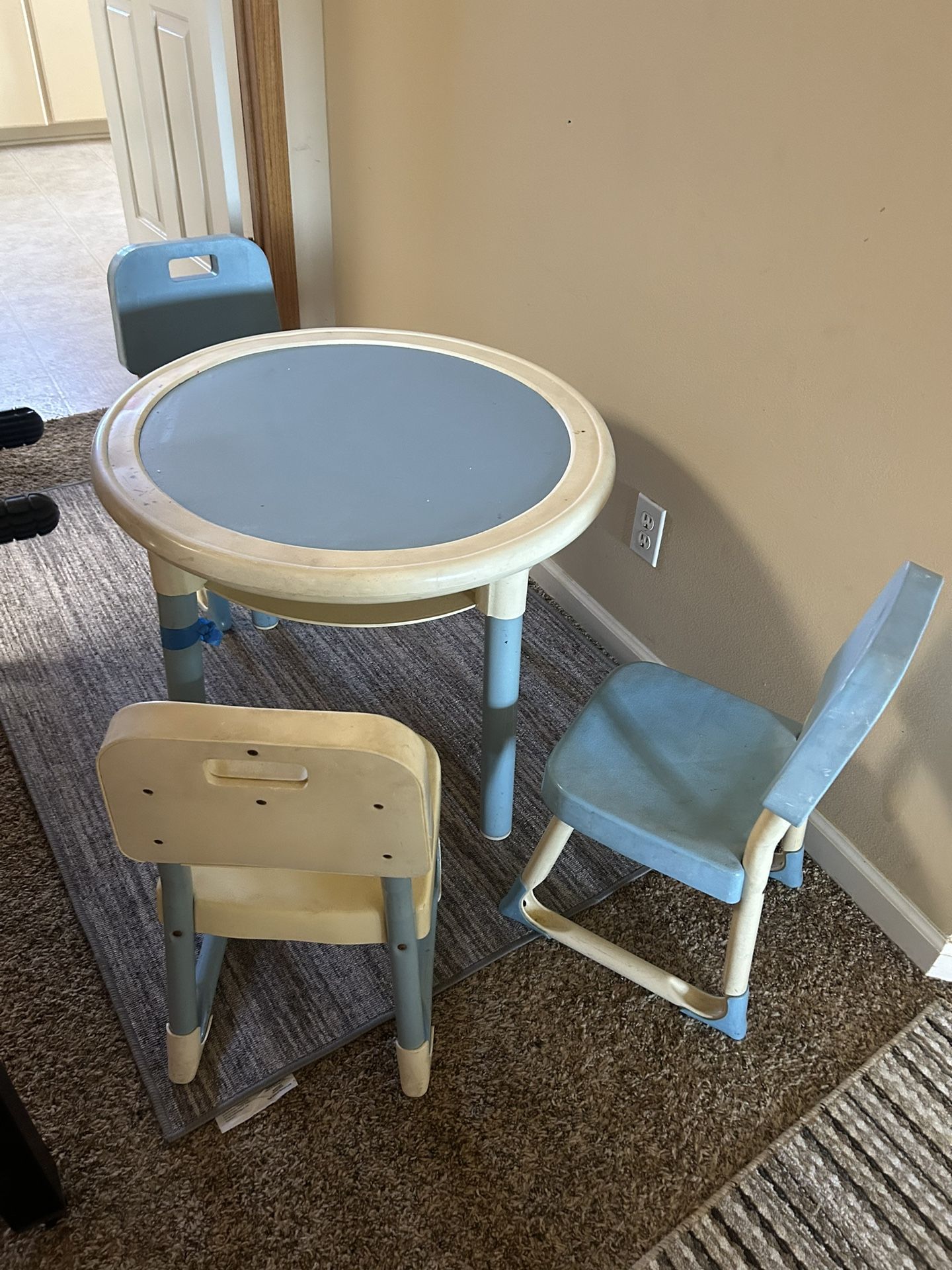 Kids Table And 3 Chairs