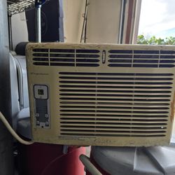 Small Window Ac