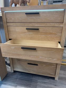 Light Oak 5 Drawer Chest
