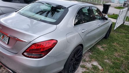 2015 Mercedes-Benz C-Class