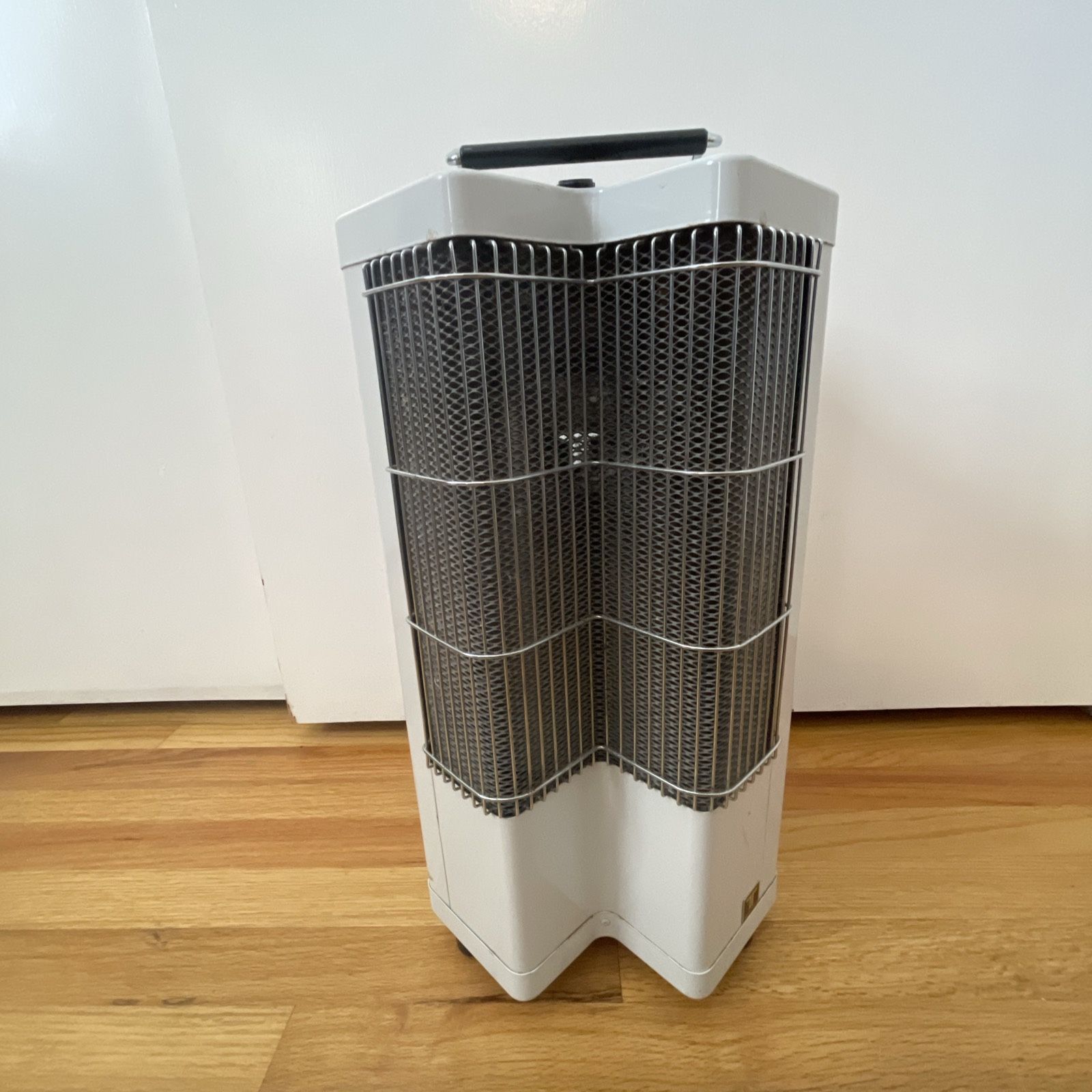 Techno-Therm HT-15 Electric Air Heater With Fan White 1500W 12.5 Amp - Tested