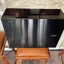 Samsung 42" Sound Bar Model  HW‑J650/ZA 4.1‑Channel Soundbar + Wireless Subwoofer • 320 W total power  with Remote 