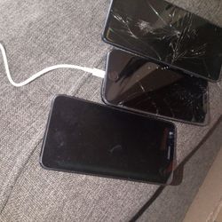 Son 3 Telefonos Para Partes 1 iPhone 7 1 Samsung Galaxy A51 Y 1 LG No Prende $40 Xlos 3