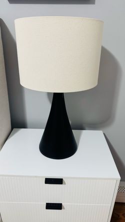 Modern Table Lamp Black Base Cream Shade