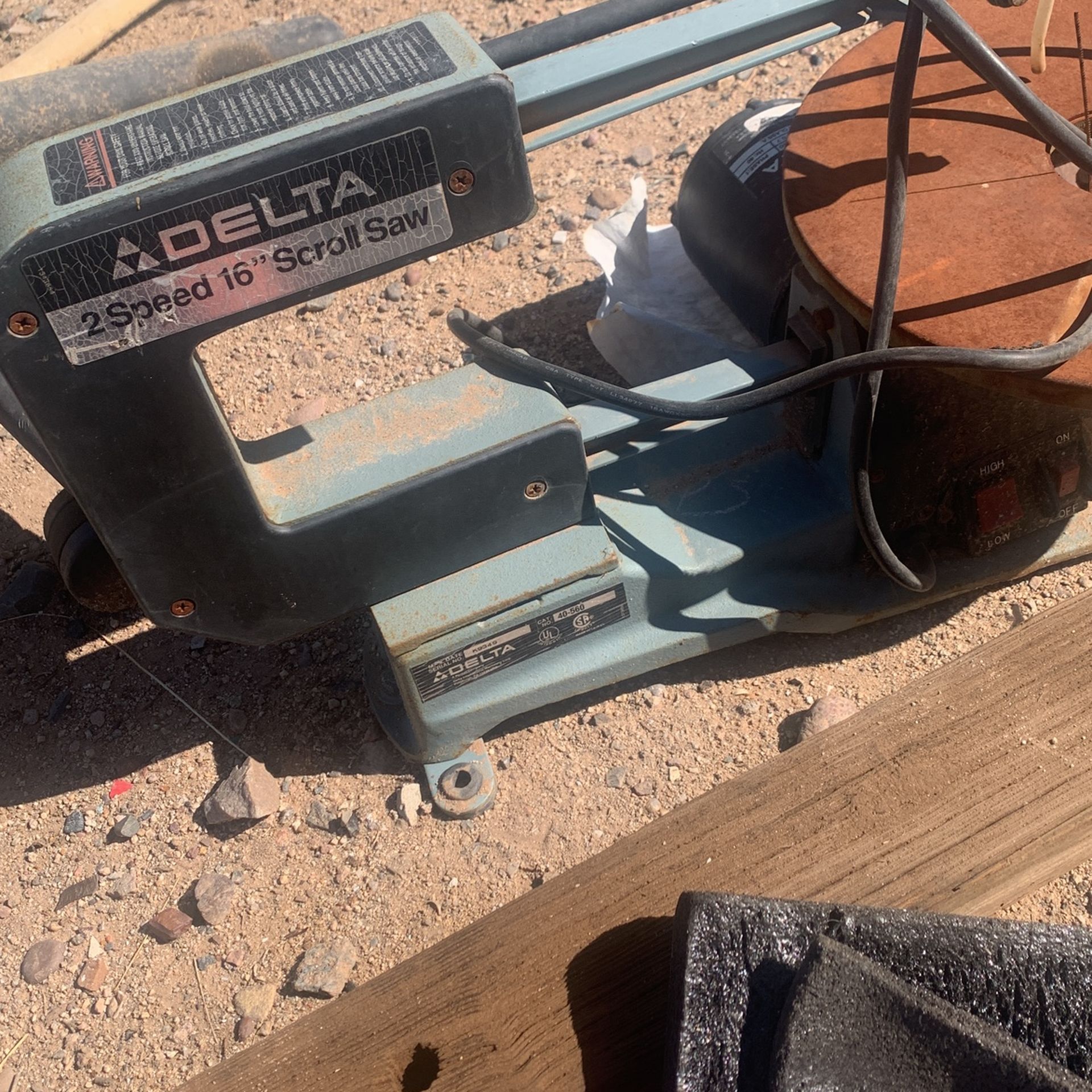 Delta 2 Speed 16" Scroll Saw Used