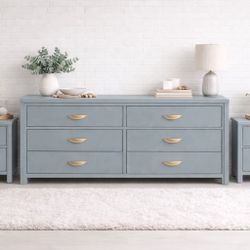 Blue Willow 3-Piece Bedroom Set – Dresser + Matching Nightstands