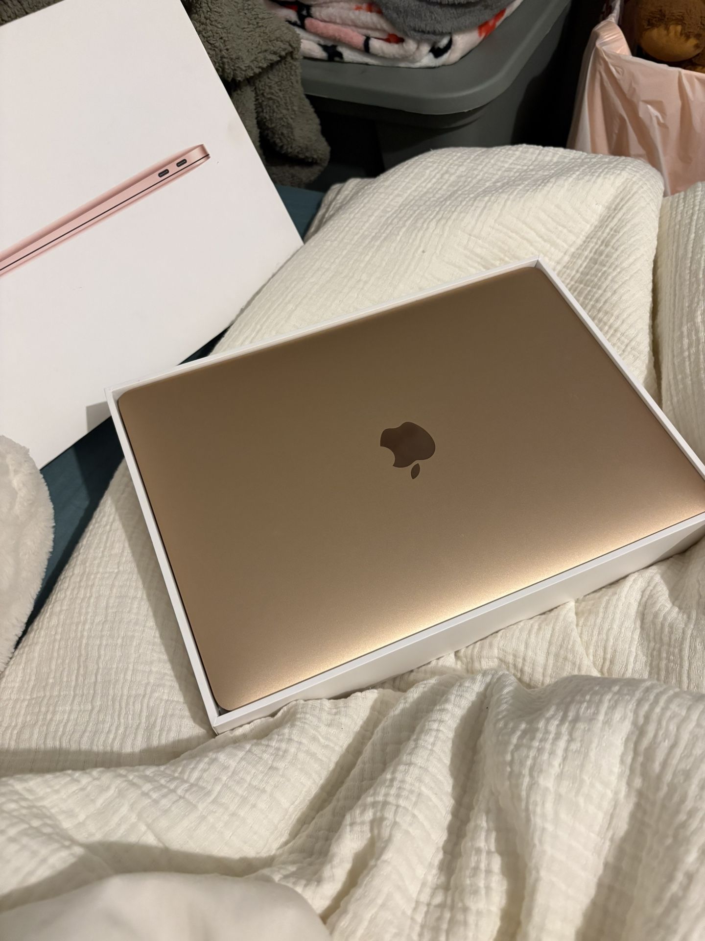 13.3 Inch MacBook