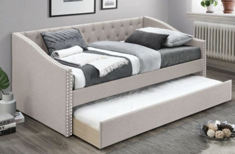 Daybed with Trundle