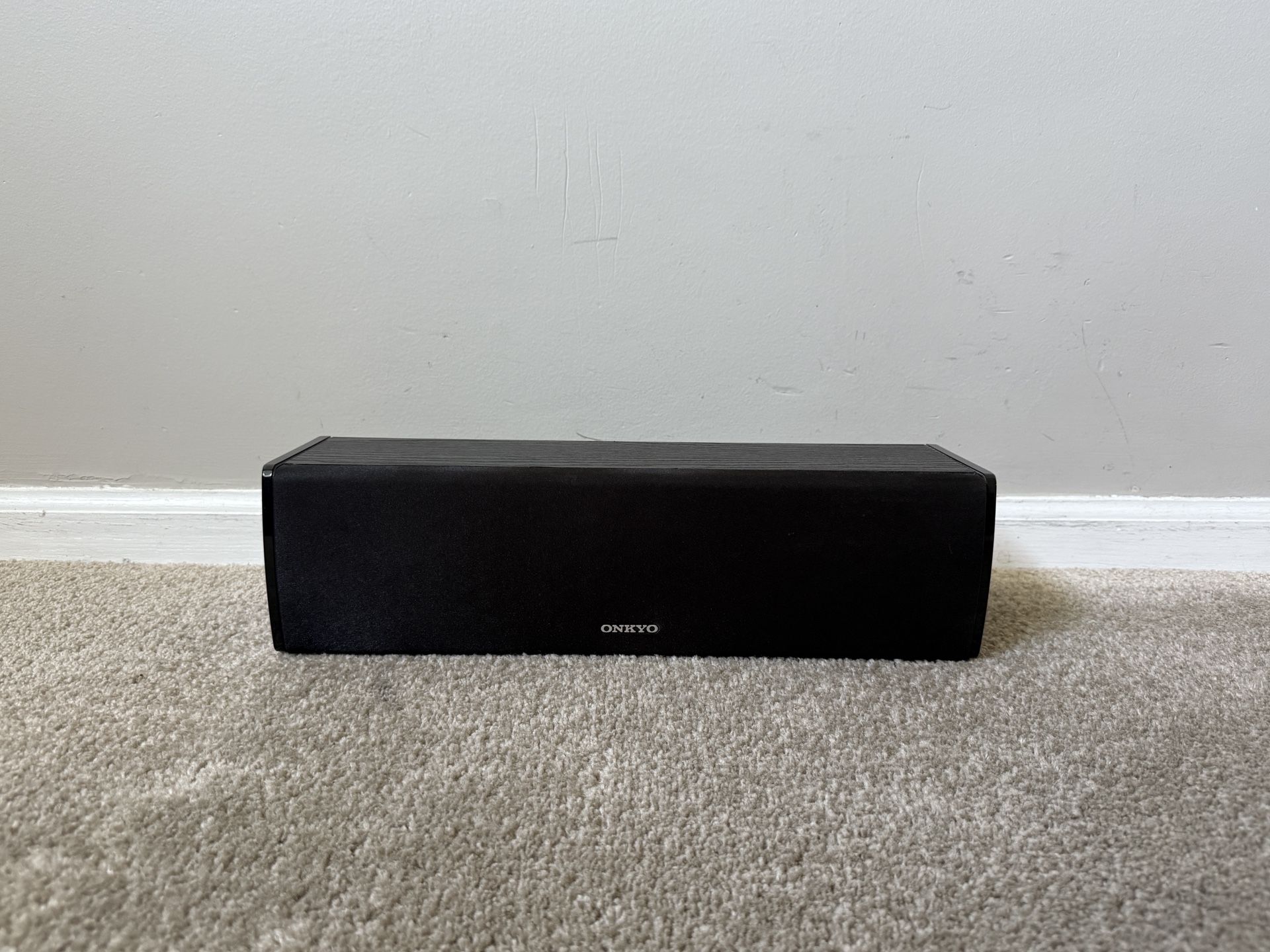 Onkyo SKC-570 Center Channel Home Theater Surround Speaker