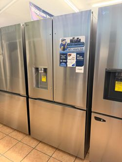 LG 24 Cu Ft Counter Depth Zero Clearance French Door Refrigerator with Craft Ice Stainless Steel