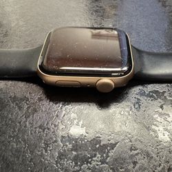 Apple Watch SE 44mm GPS only
