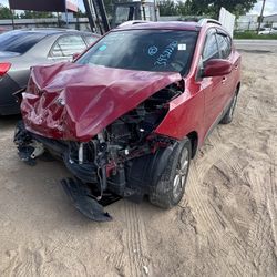 2014 Hyundai Tucson - Parts Only #GB8