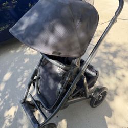 Uppababy Cruz V2