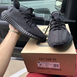 Adidas Yeezy Boost 350 V2