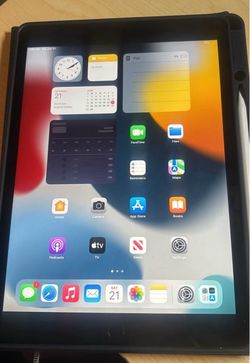 Apple iPad 9th Gen in Black/gray with Apple Pencil