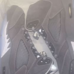 Jordan 5’s Grey Wolf