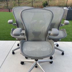 Herman Miller Aeron Classic Newer Model Size B Fully Loaded With Posture Fit Office Chair In Mineral 