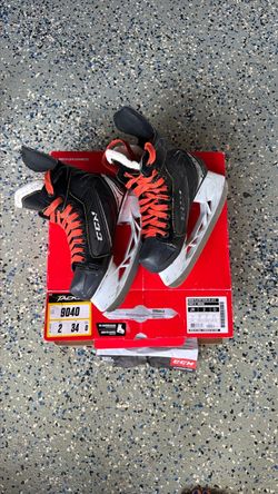 Hockey skates