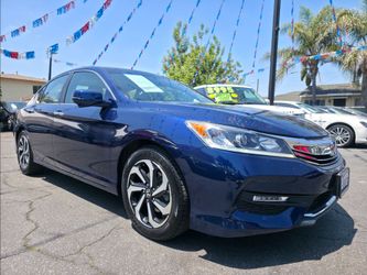 2017 Honda Accord $2,995* DOWN/ENGANCHE*