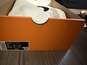 New blazer Nike  size 11
