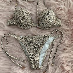 Victoria's Secret Bikini set