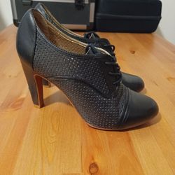 Audrey Brooke's Dress Shoes Women's 9.5