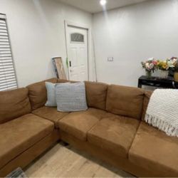 COUCH NEEDS TO GO ASAP! PORT SAINT LUCIE FLORIDA