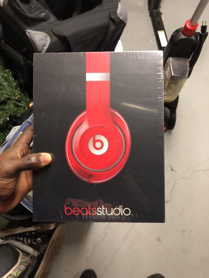 Beat headphones. Brand new