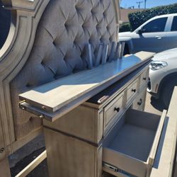 King Bedroom Set