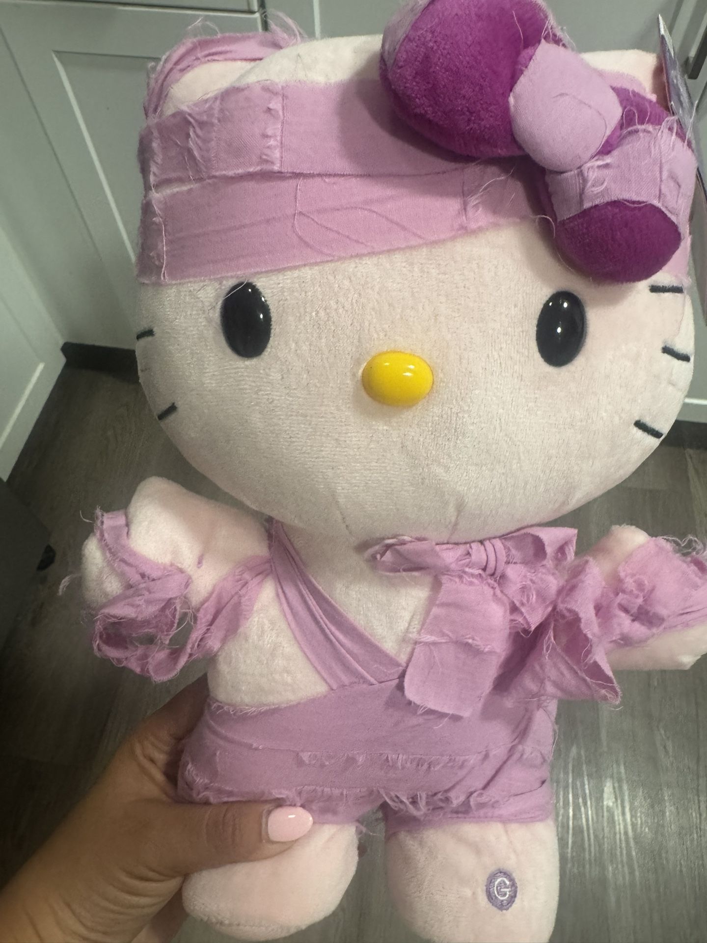 Hello Kitty Halloween Mummy Stepper
