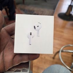 Apple Air Pods 4th Gen