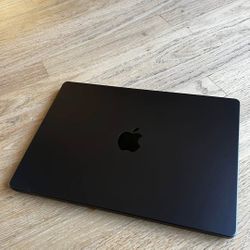 MacBook Pro 14” M3