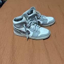 Very Bad Condition Nike Diors 