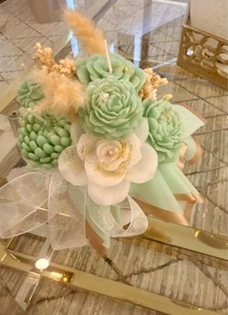 Hand made flowers candle