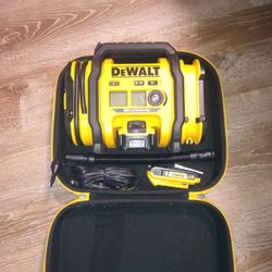 20 V DeWalt Air Compressor 