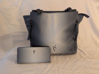 Vera Wang Purse/ Bag & Wallet
