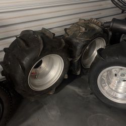 Paddle Tires 